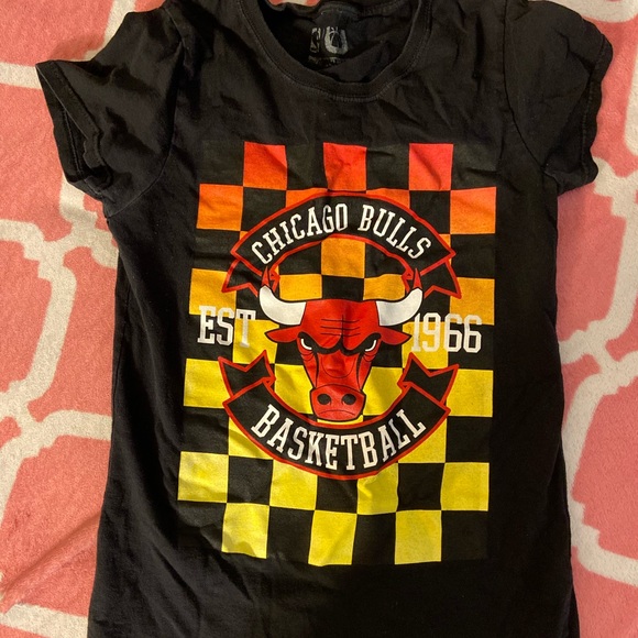 Chicago Bulls Graphic Tee - Picture 1 of 1